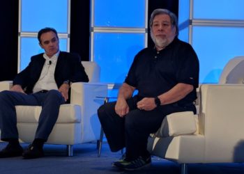 Woz takes a broad but hopeful view of AI, IoT